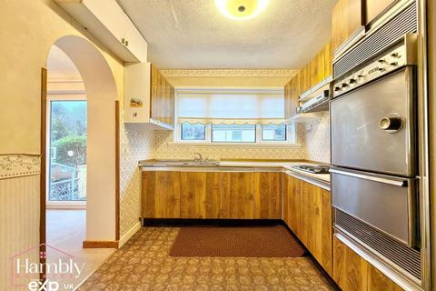 3 bedroom detached house for sale, Dolau Fan Road, Burry Port SA16