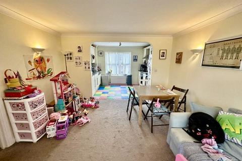 undefined, LIME TREE COURT, THATCHAM RG18
