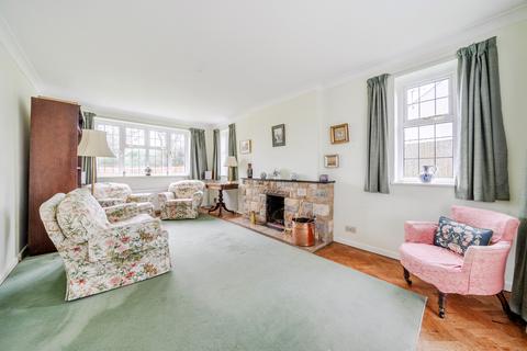 undefined, Drury Lane, Bentworth, GU34