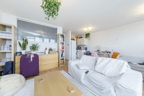 1 bedroom flat to rent, Finchley Road, London NW3