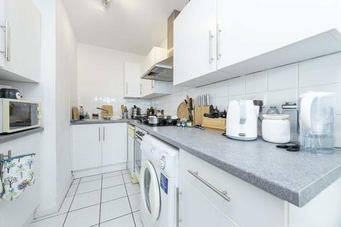 1 bedroom flat to rent, Finchley Road, London NW3