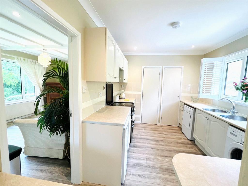 Bungalow Kitchen