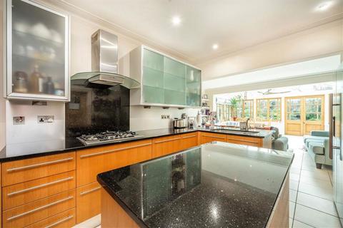 undefined, Holmesdale Road, Teddington TW11