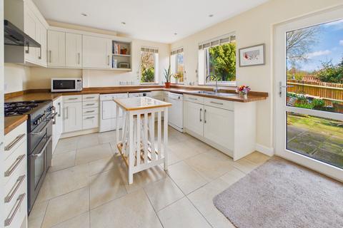 3 bedroom end of terrace house for sale, East Street, Mayfield, TN20