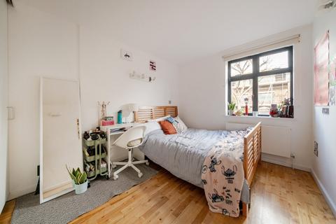 2 bedroom flat for sale, King Street, Hammersmith, London, W6