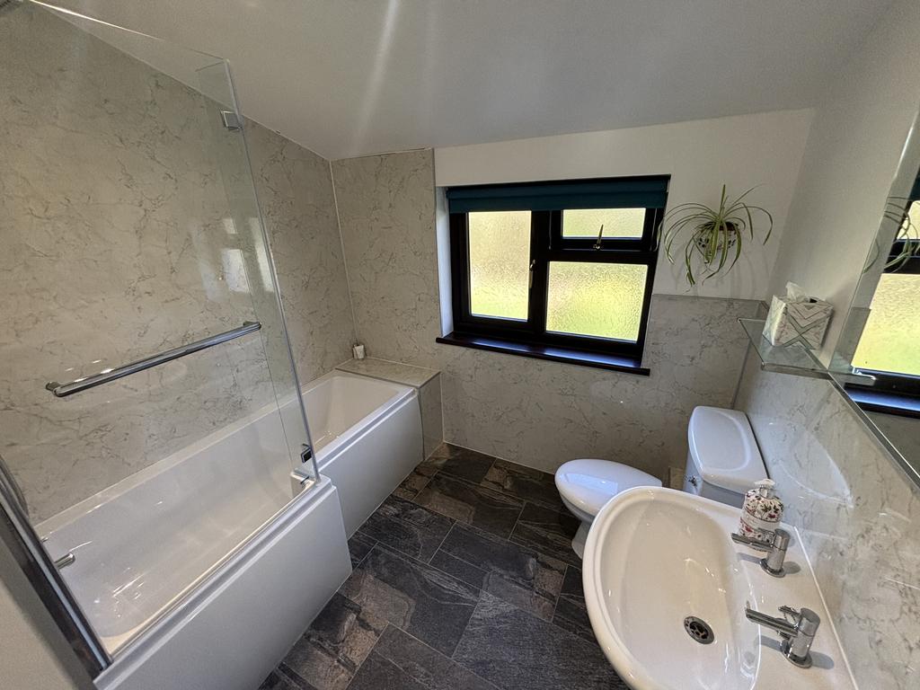 Family bathroom