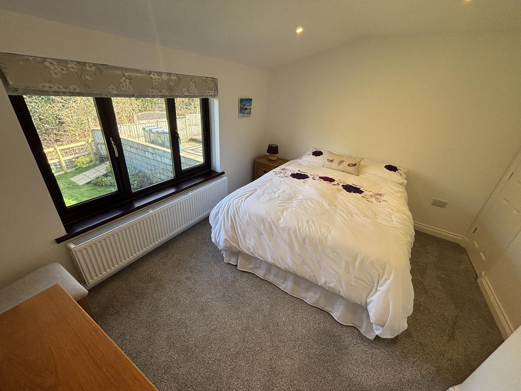 Rear bedroom 3