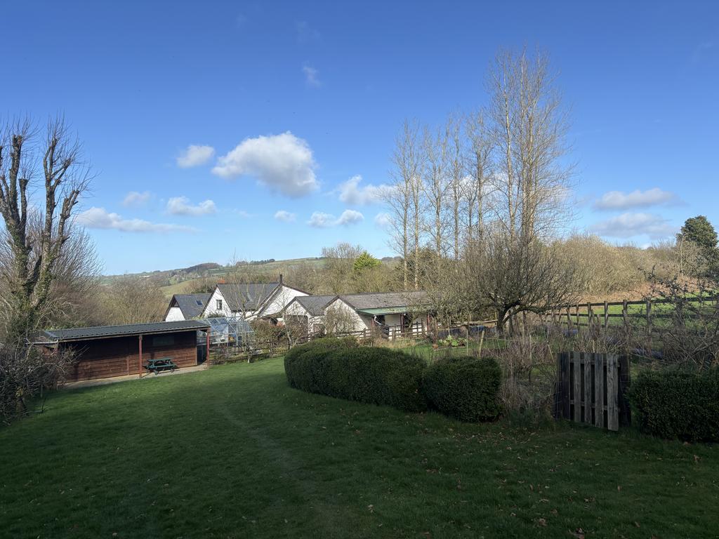 Tractor shed/workshop (second image)