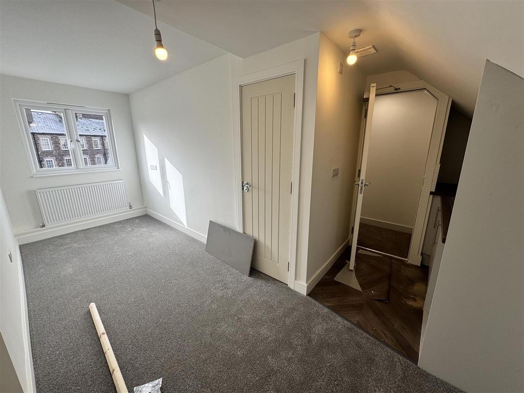 Flat 6 (1).jpg