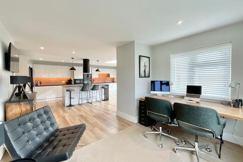 4 bedroom detached house for sale, Valley Road, Stone, ST15