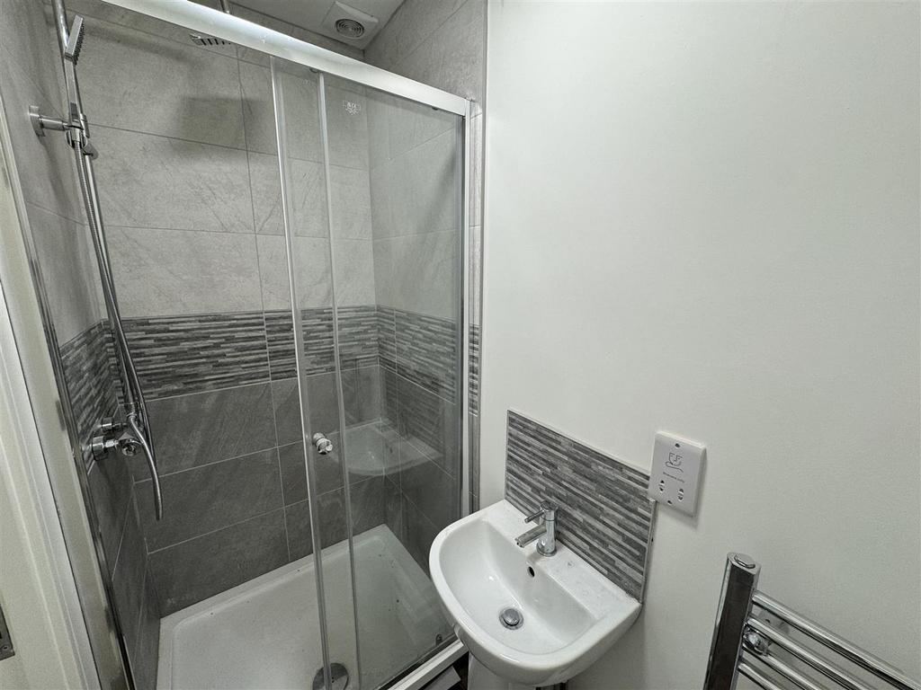 Flat 5 (3).jpg