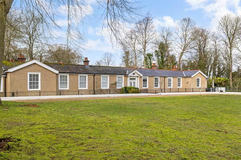 undefined, Salisbury Road, Netheravon, Salisbury
