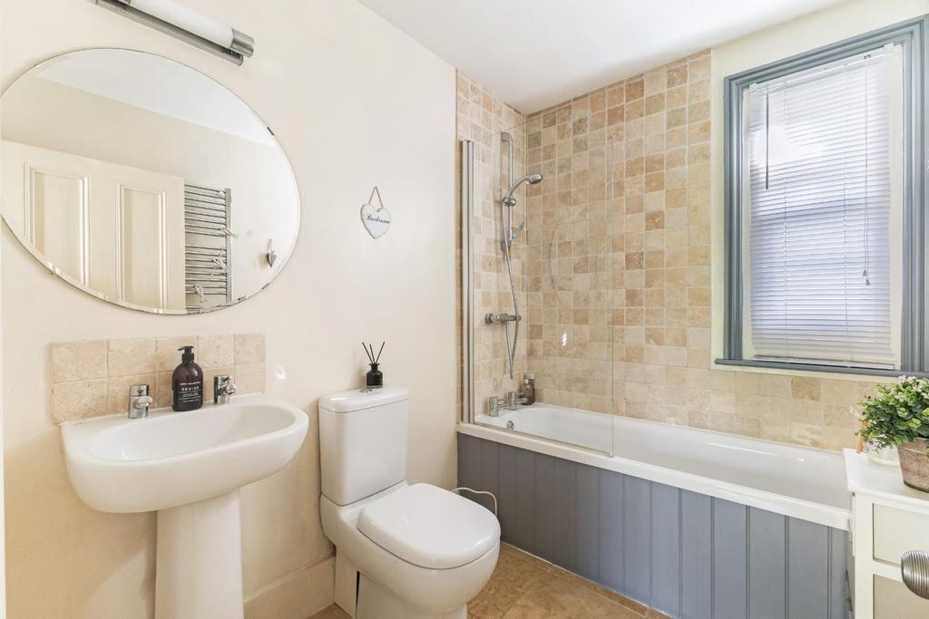 104913 4 Westcourt Salisbury Road Netheravon (25).