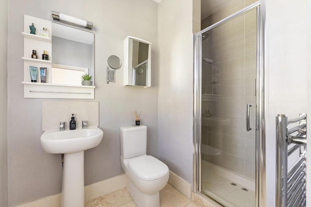 104913 4 Westcourt Salisbury Road Netheravon (24).