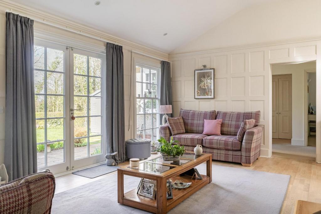 104913 4 Westcourt Salisbury Road Netheravon (6).j