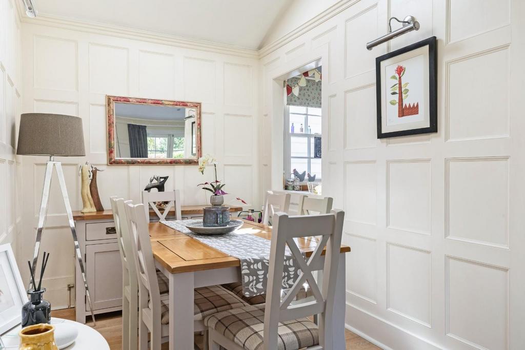 104913 4 Westcourt Salisbury Road Netheravon (9).j