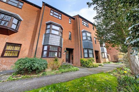Poplars Court, Market Harborough LE16