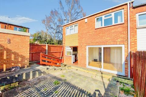 3 bedroom end of terrace house for sale, Langley Walk, Leicester, LE4