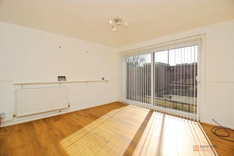 3 bedroom end of terrace house for sale, Langley Walk, Leicester, LE4