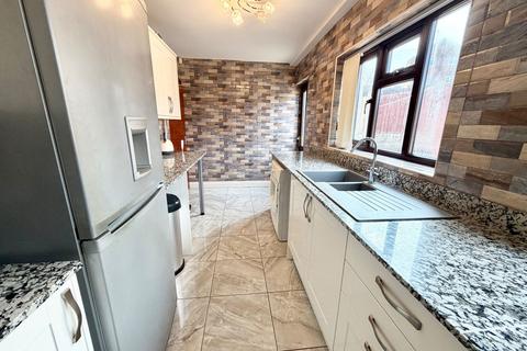 4 bedroom end of terrace house for sale, Jasmine Road, Dudley DY2