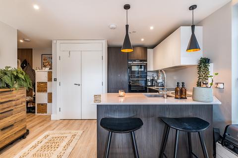 undefined, Edna Road, London, SW20