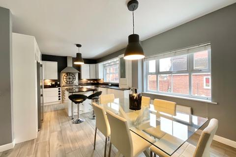 5 bedroom detached house for sale, Westover Drive, Stone, ST15