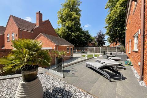 5 bedroom detached house for sale, Westover Drive, Stone, ST15