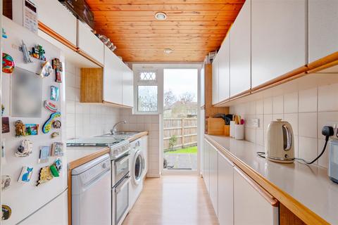 3 bedroom semi-detached house for sale, Northernhay Walk, Morden SM4