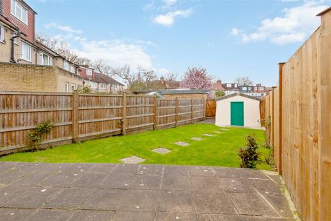 3 bedroom semi-detached house for sale, Northernhay Walk, Morden SM4