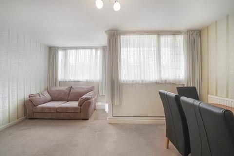3 bedroom flat to rent, Camden Road, Camden