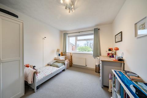 undefined, Thorpland Avenue, Ickenham, Uxbridge
