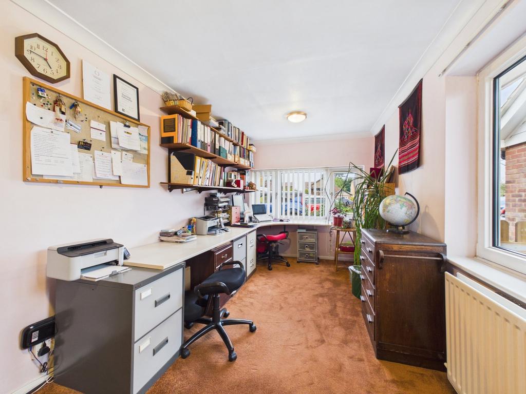 Bedroom/Office