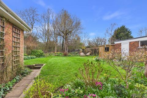 undefined, The Warren, Chartridge, Chesham, Buckinghamshire, HP5