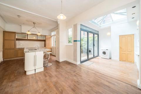 undefined, Merton Avenue, London W4