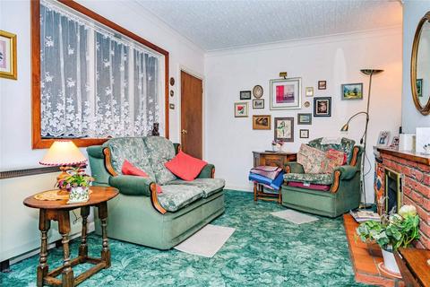 3 bedroom bungalow for sale, Ridgeway Avenue, Dunstable, Bedfordshire, LU5