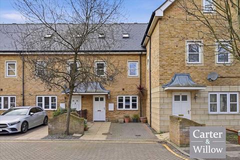 3 bedroom terraced house for sale, Simmons Drive, Essex