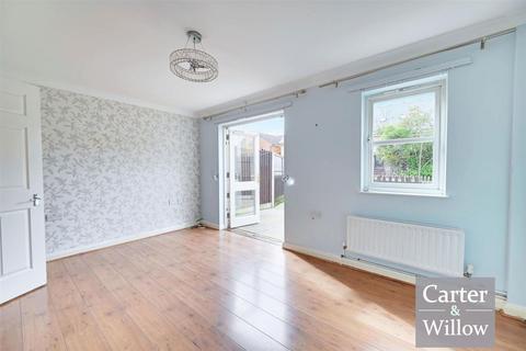 3 bedroom terraced house for sale, Simmons Drive, Essex