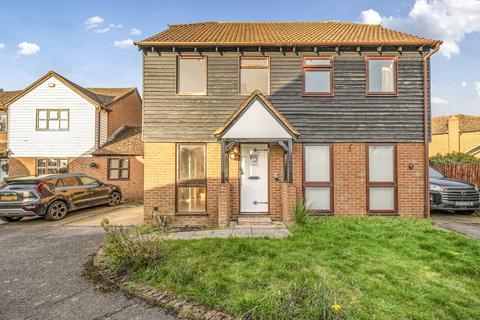 2 bedroom semi-detached house for sale, Toby Gardens, Hadlow, TN11