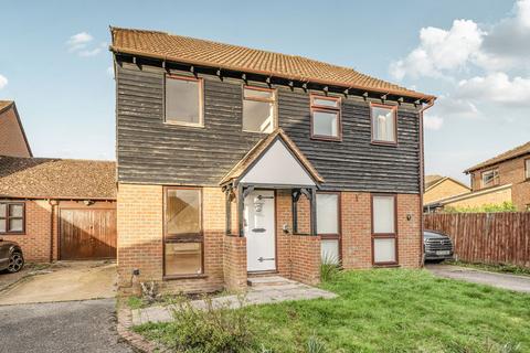 2 bedroom semi-detached house for sale, Toby Gardens, Hadlow, TN11