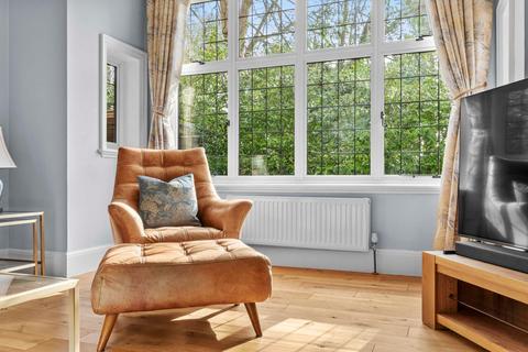 5 bedroom detached house for sale, Amersham Road, High Wycombe HP13