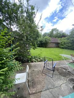 2 bedroom apartment to rent, Denison Close, London N2