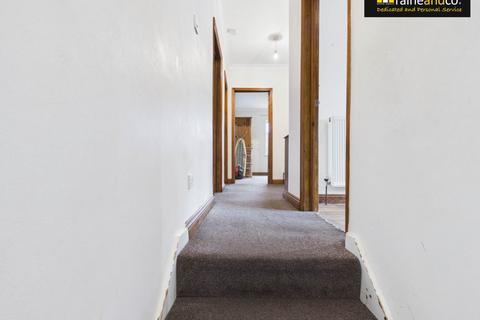 2 bedroom maisonette for sale, The Highlands, Potters Bar