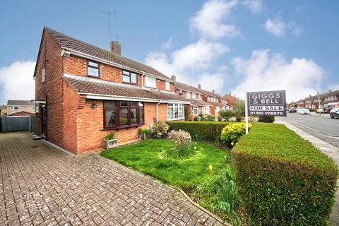 3 bedroom semi-detached house for sale, Chesford Road, Luton, Bedfordshire, LU2