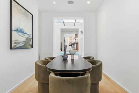 undefined, Chester Square, London, SW1W