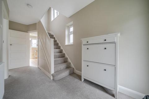 undefined, Daneswood Avenue, London, SE6 2RG