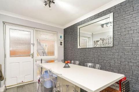 2 bedroom end of terrace house for sale, Britannia Close, Stanningley, Pudsey
