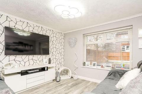2 bedroom end of terrace house for sale, Britannia Close, Stanningley, Pudsey