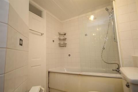 undefined, 17 -19 Melbourne Road, Wallington