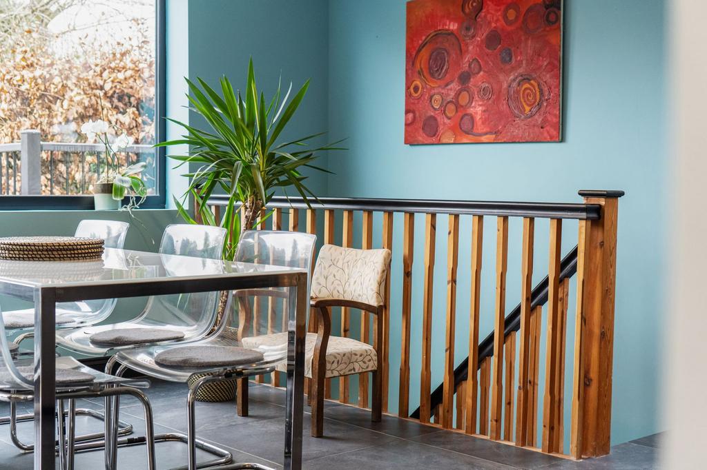 Kitchen/ Dining Area