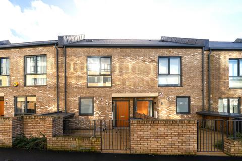 undefined, Felix Road, Ealing, W13